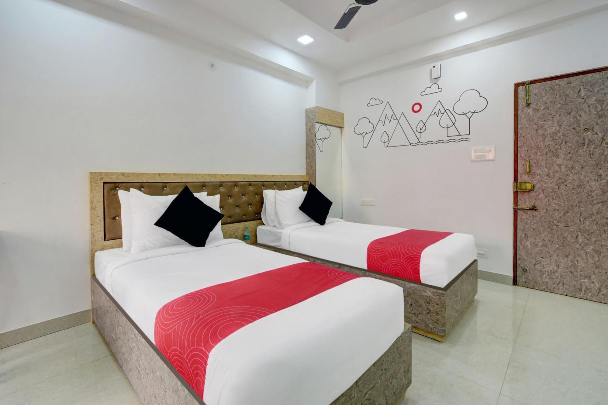 Super Grand Collection O Near Sarjapur Road Near 7D Voyage Hotel Bangalore Buitenkant foto