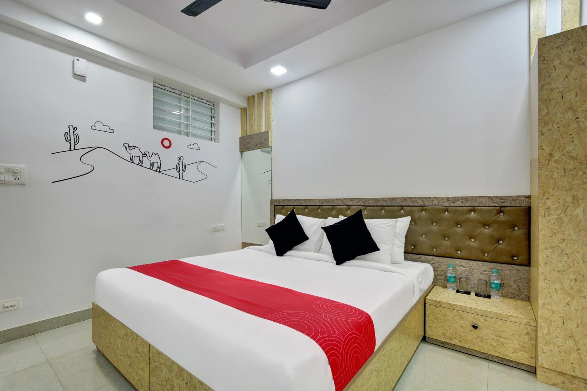 Super Grand Collection O Near Sarjapur Road Near 7D Voyage Hotel Bangalore Buitenkant foto