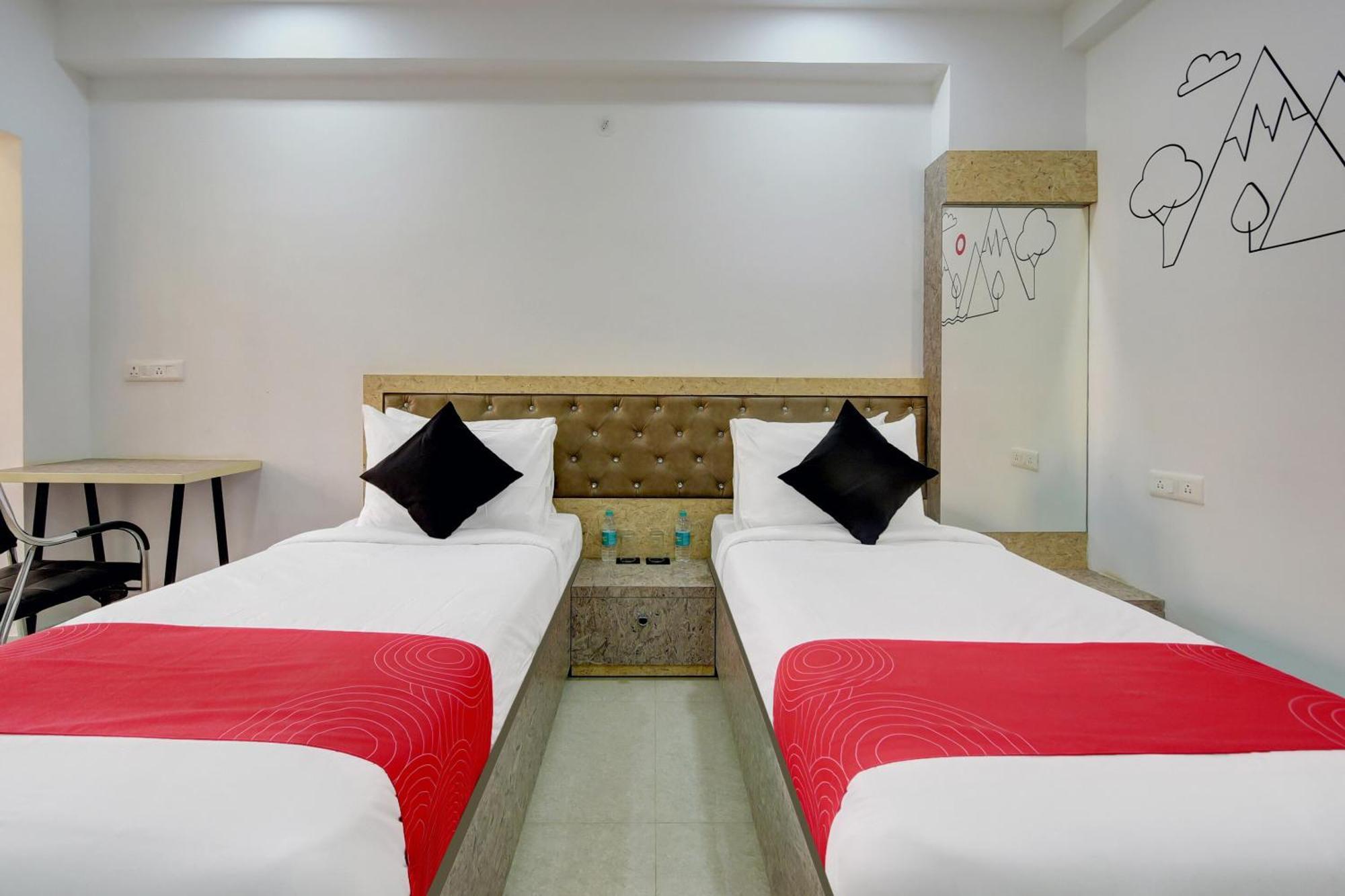 Super Grand Collection O Near Sarjapur Road Near 7D Voyage Hotel Bangalore Buitenkant foto