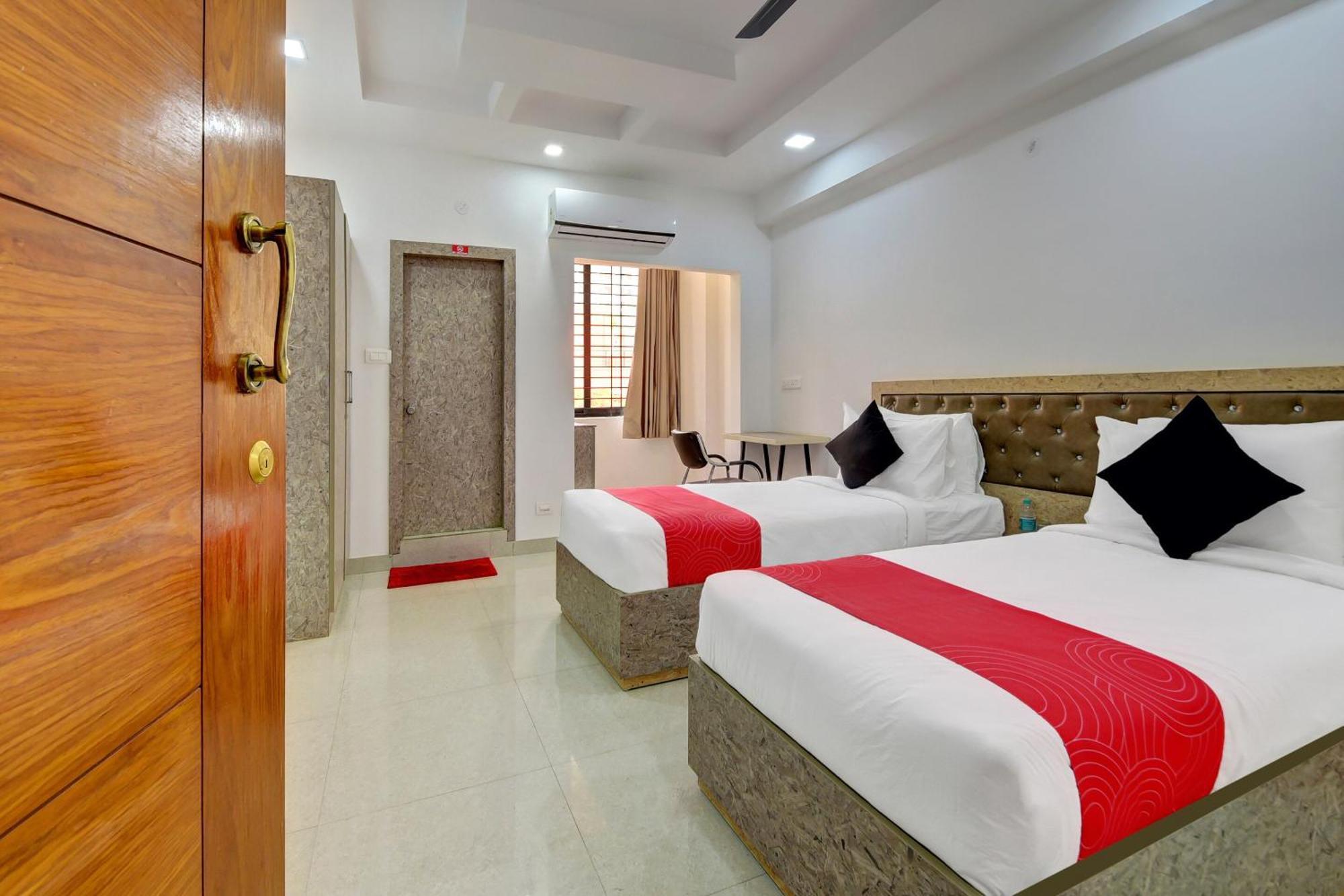 Super Grand Collection O Near Sarjapur Road Near 7D Voyage Hotel Bangalore Buitenkant foto