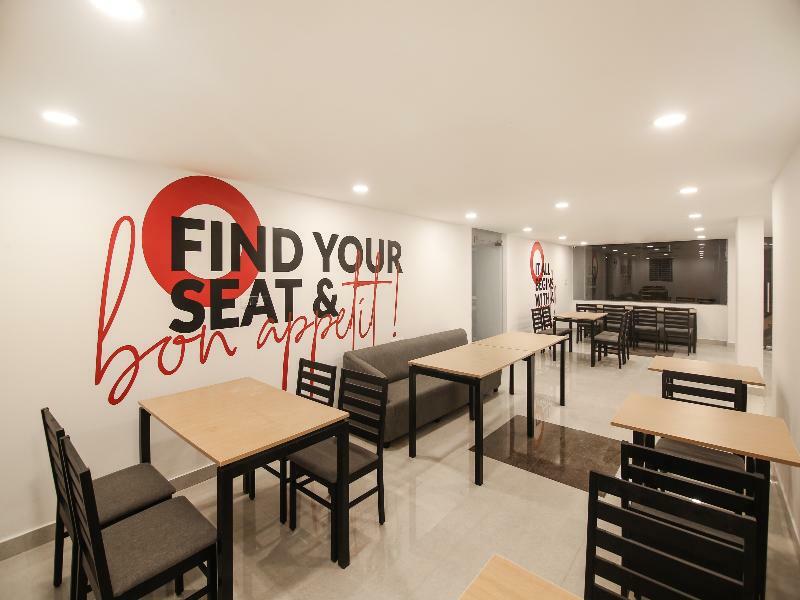 Super Grand Collection O Near Sarjapur Road Near 7D Voyage Hotel Bangalore Buitenkant foto
