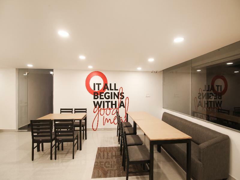 Super Grand Collection O Near Sarjapur Road Near 7D Voyage Hotel Bangalore Buitenkant foto